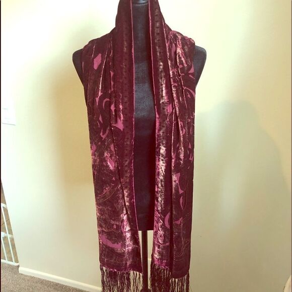 Beautiful Silk Scarf  - Picture 2 of 8